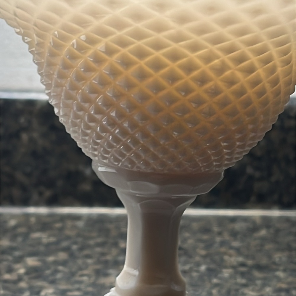 Vtg Milk Glass, Pedestal Bowl, Wedding Decor Desert Bowl, Fruit Bowl, candy dish - Picture 4 of 11